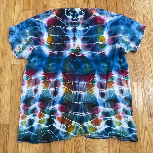 Hand tie dyed tshirt cosmic egg psychedelic kaleidoscope vneck 2XL blue - Picture 5 of 8